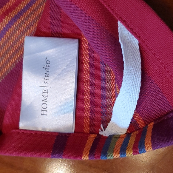 Multiple dish towels blue and white with floral design and red with stripes - Picture 9 of 10